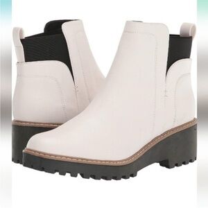 Dolce Vita Rielle Bootie In White